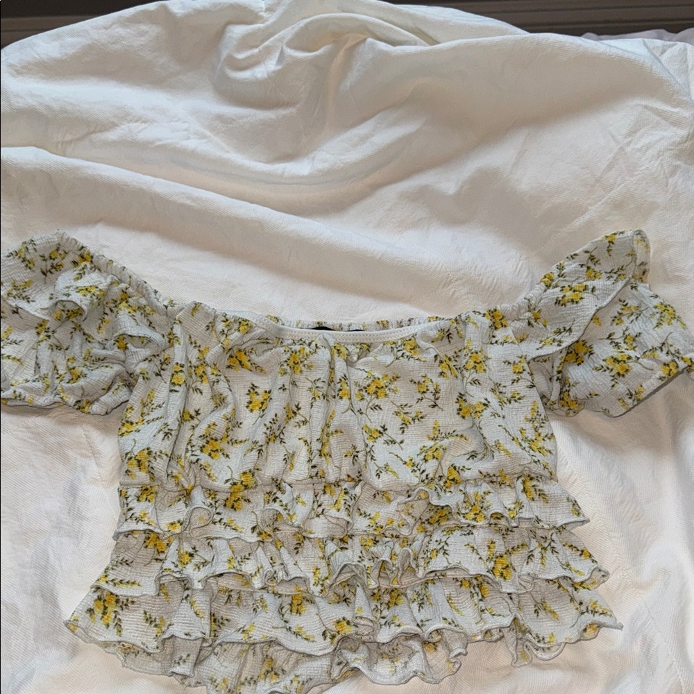 Floral Ruffle Off-Shoulder Blouse